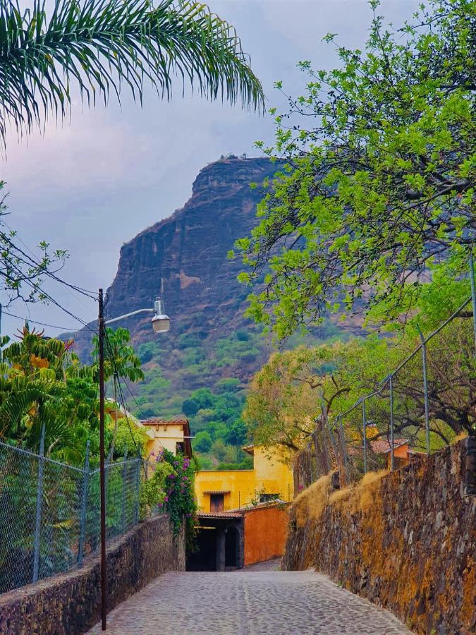 Mi Atardecer En Tepoz, Hostal Tepoztlan Bagian luar foto